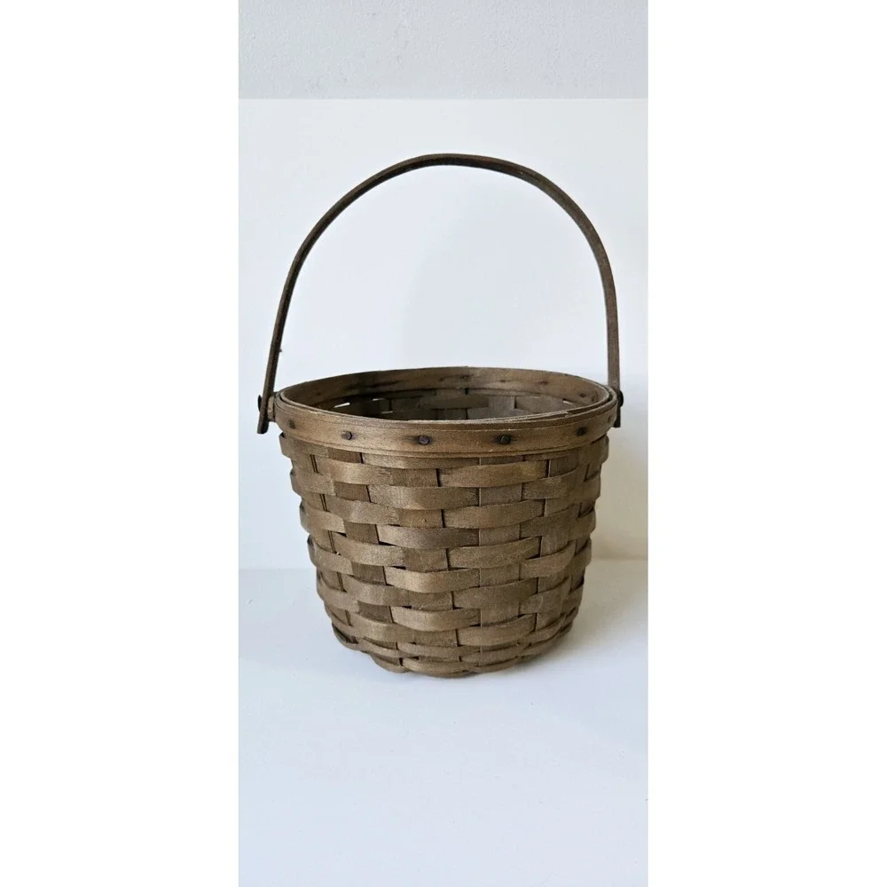 Longaberger Basket 1981‎ fruit basket marked Mag 81